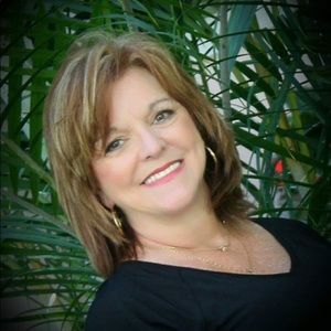 Meet your Posher, Teresa